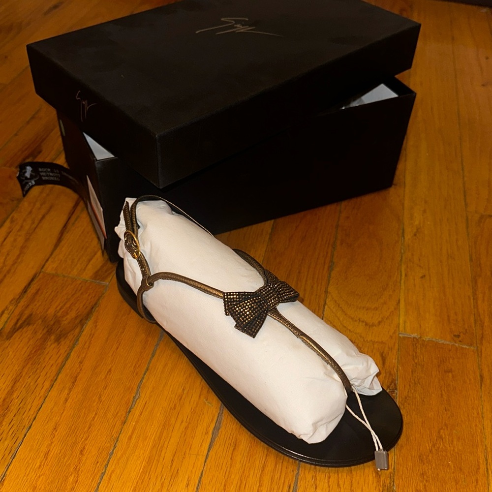 Giuseppe Zanotti Crystal Bow Sandals